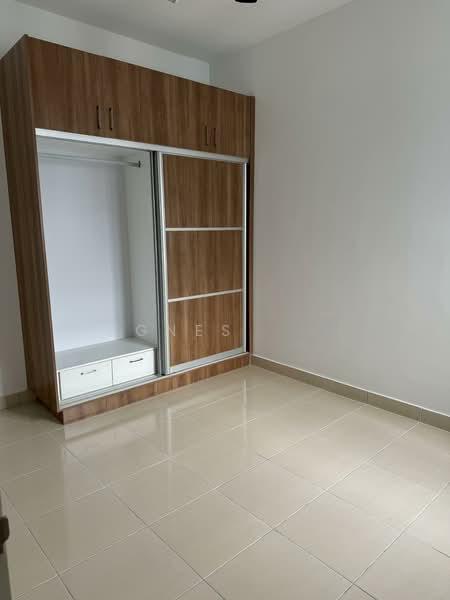 Alanis Residence - 4