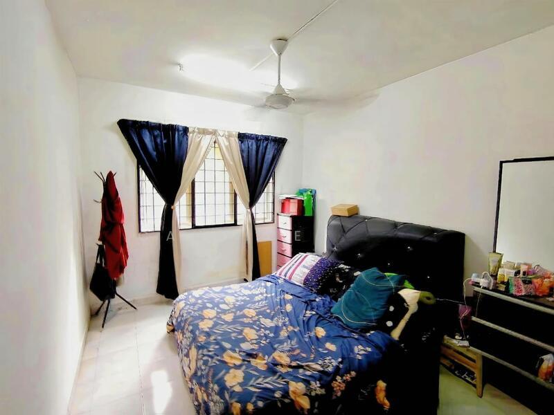 Flora Damansara Flat - 4
