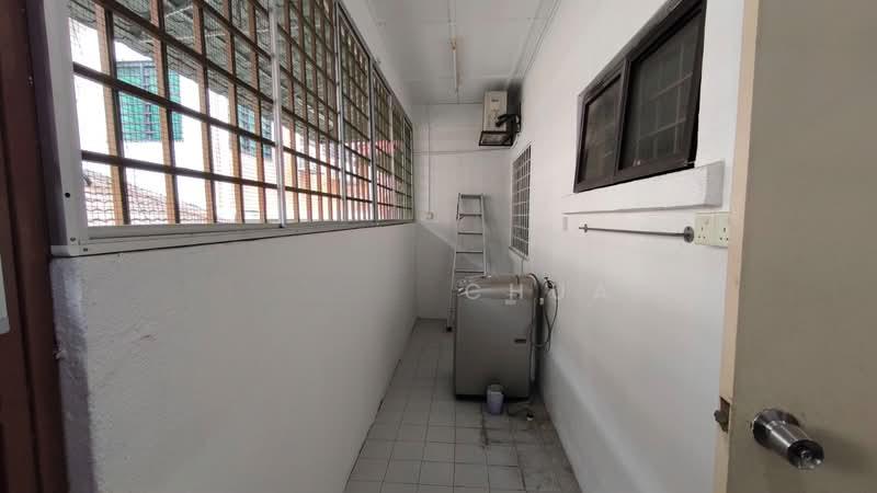 Jalan SL4 - 2