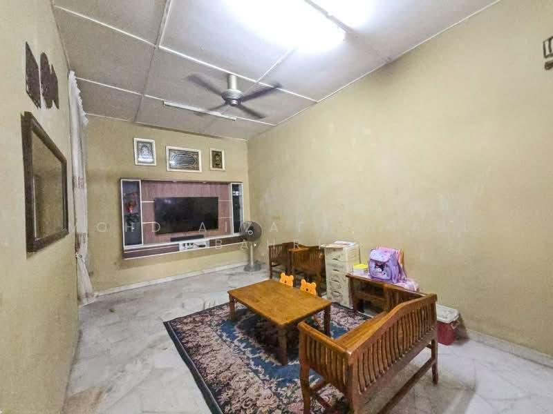 Taman Desa Cempaka - 4