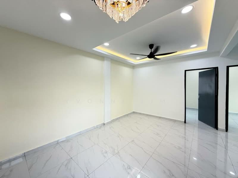 Flat Tasek 64 - 5