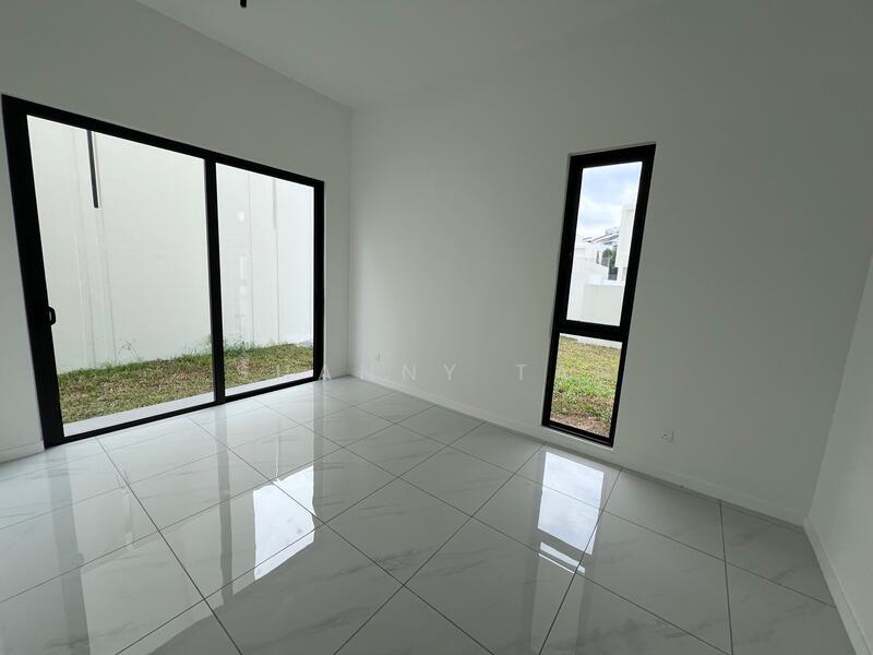 Twin Palms @ Sungai Long - 5