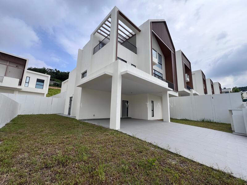 Twin Palms @ Sungai Long - 2