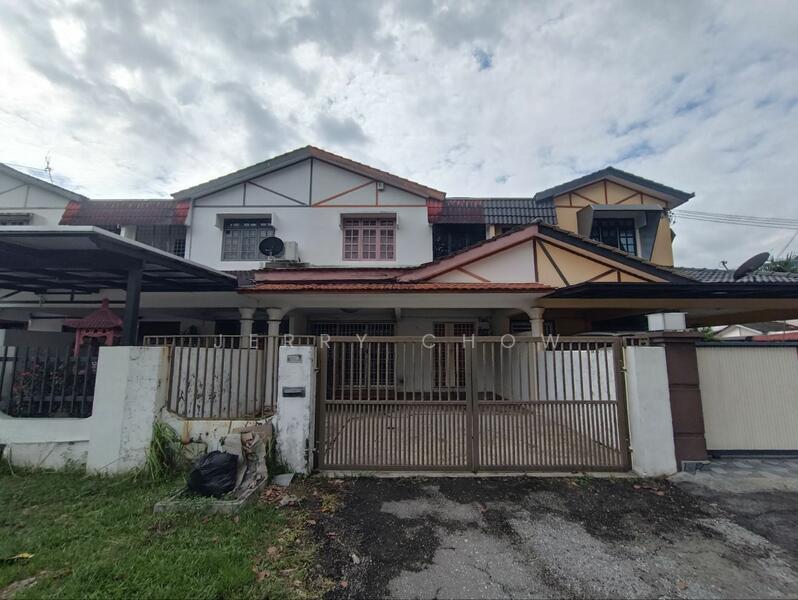 Terraced House at Ipoh Garden - 1