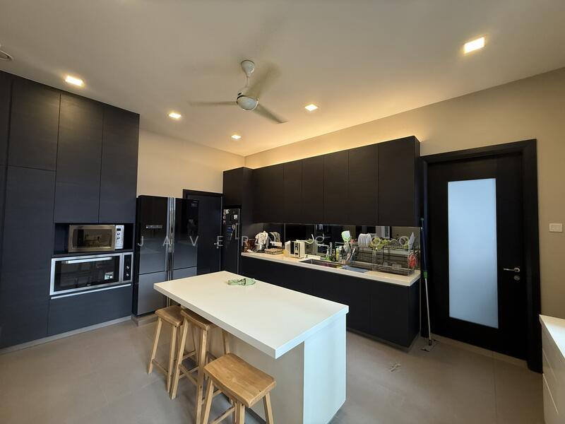 Jalan SS 1/2, SS1, Petaling Jaya, 47300, Selangor - 4