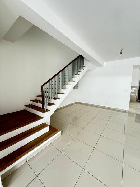 Elmina Green Seven - 4