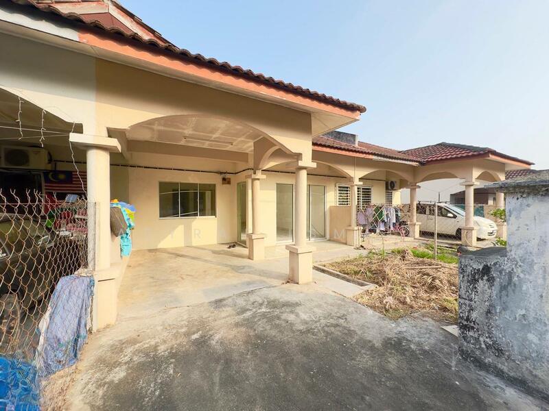 Refurbished Single Storey Alam Perdana, Puncak Alam – Open Facing & Easy Parking - 3