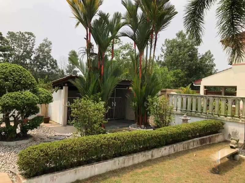 Jalan Kebangsaaan, Taman University - 4