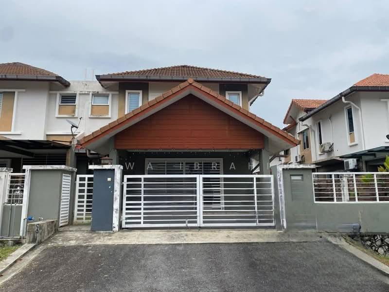 Anjung Suasana Bandar Seri Putra Bangi - 1