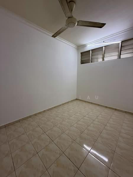 Permai Lake View Apartment - 4