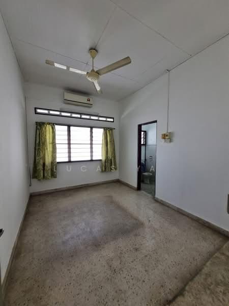 Pasir Puteh - 4
