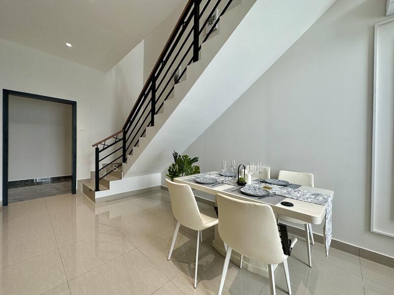 Medini Signature - 2