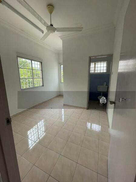 2 Storey Terrace Endlot @ Taman Merbau 1 - 5