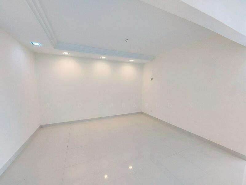 Platinum Hill PV 2 - 4