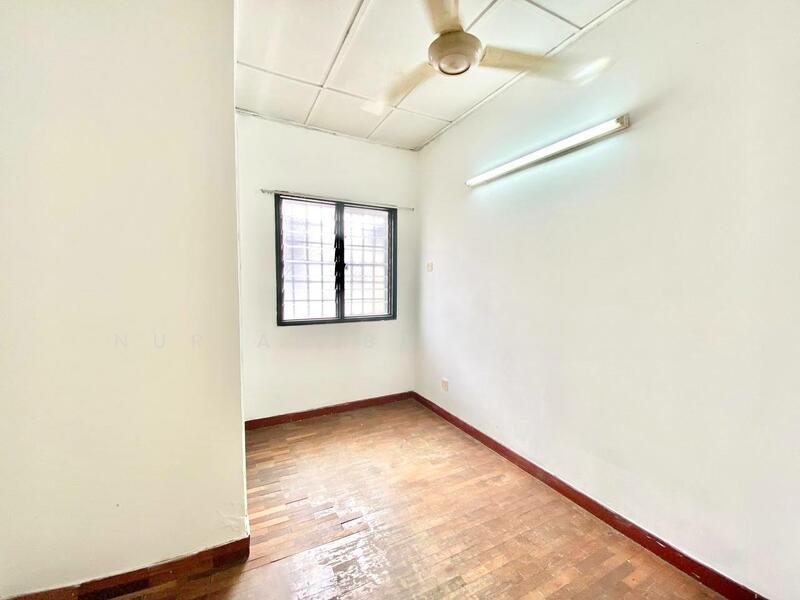Freehold 2 Storey Taman Puchong Utama - 5
