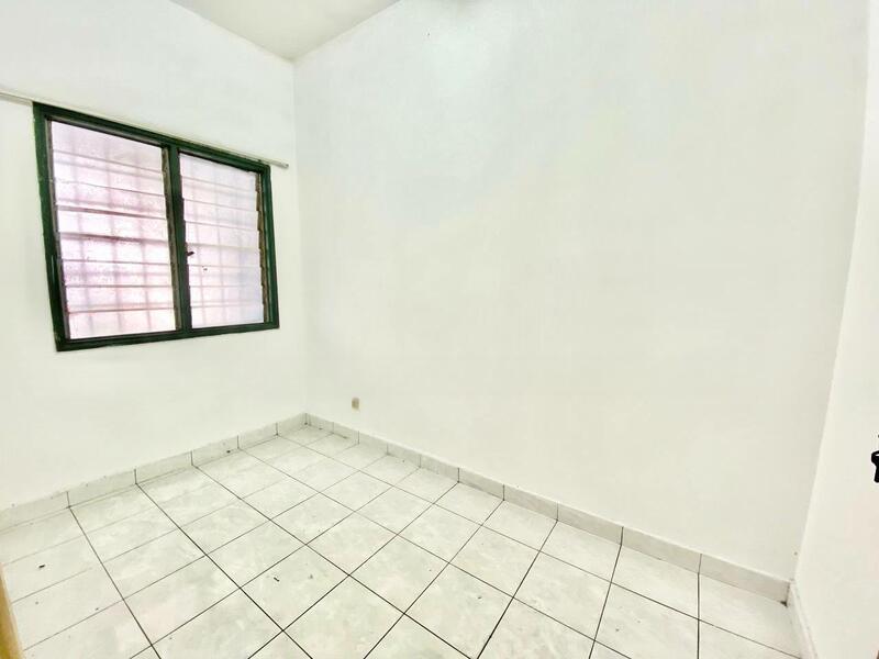 Freehold 2 Storey Taman Puchong Utama - 4