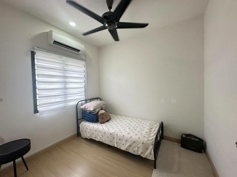Laurel @ Laman View - 2