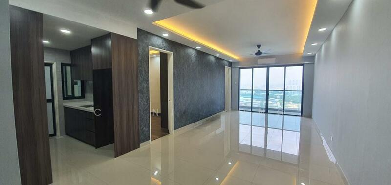 Symphony Tower (Menara Simfoni) - 1