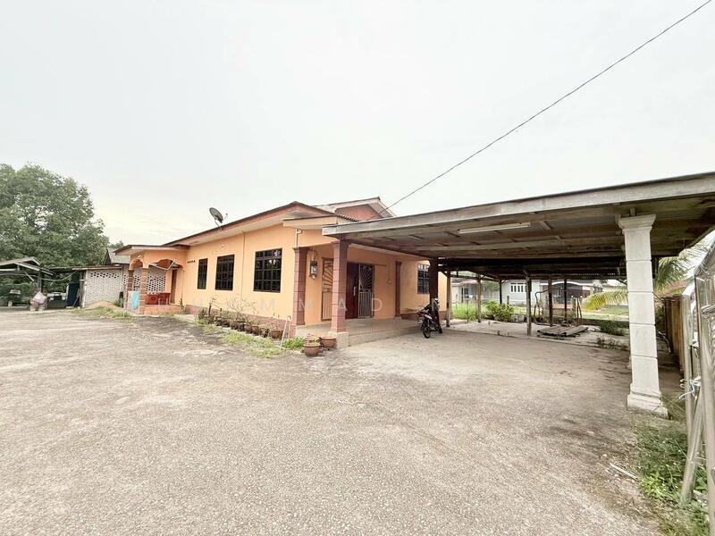 Kampung Paya Berenjut - 1