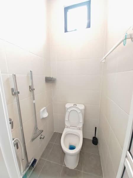 Double Storey Terrace House Corner - 4