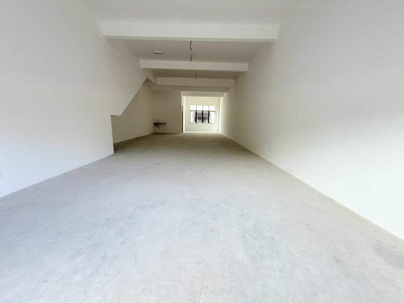 Pekan Sentral Shoplot - 3