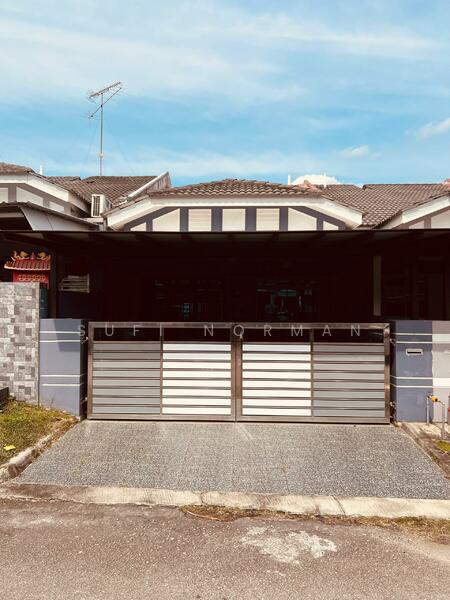 Bandar Indahpura - 1