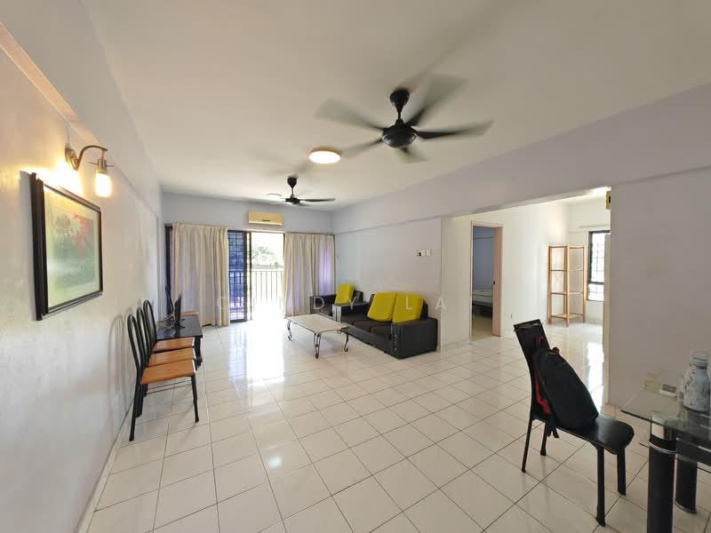 Anjung Hijau (Greenfields) - 1