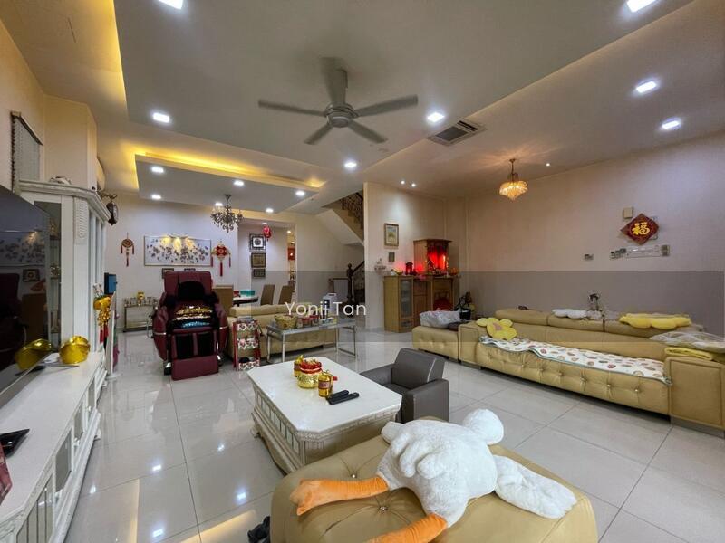 Greenlane Island Park SemiD - 1