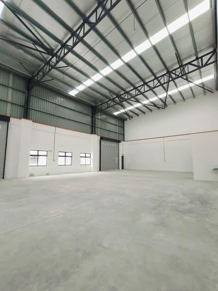 Kempas Utama - New Phase Semi-Detached Factory (Tenanted) for Sale - 4