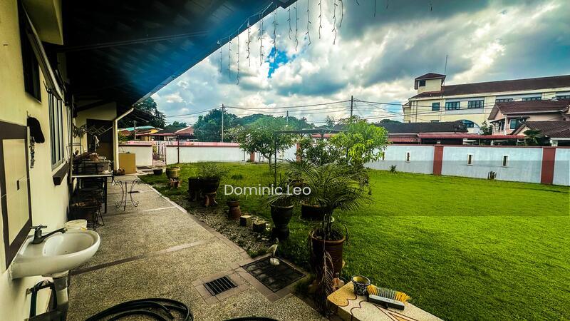 Semi-D cornerhouse at Taman Lim - 3