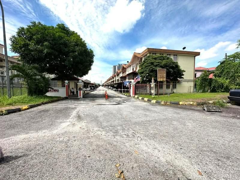 Pinggiran Cempaka Townhouse - 1