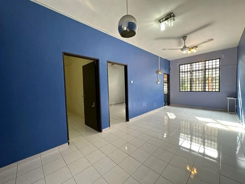 Pinggiran Cempaka Townhouse - 4