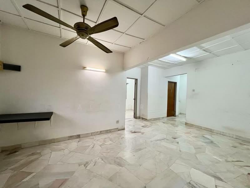Segar Apartments - 3