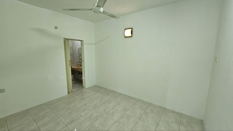 Taman Saikat - 4
