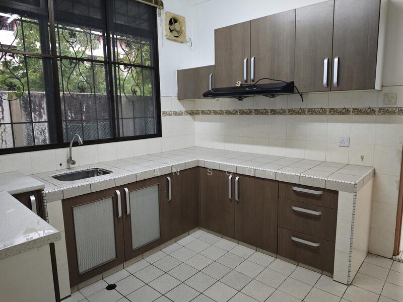 Taman Aman Sutra 2 - 4