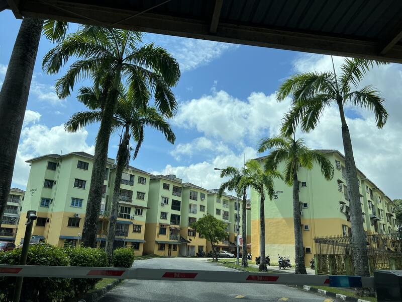 Lily & Jasmine Apartment - 1