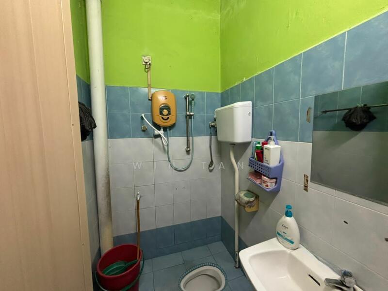 Taman Universiti - 4