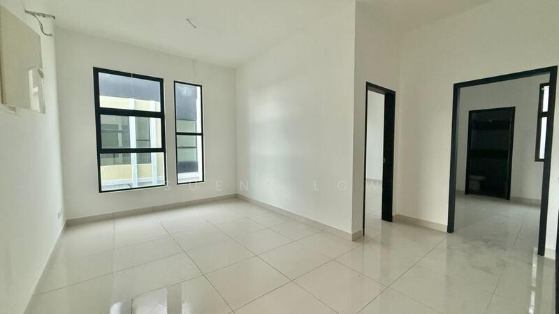 TAMAN IMPIAN EMAS (HONEYDALE RESIDENCE) - 3