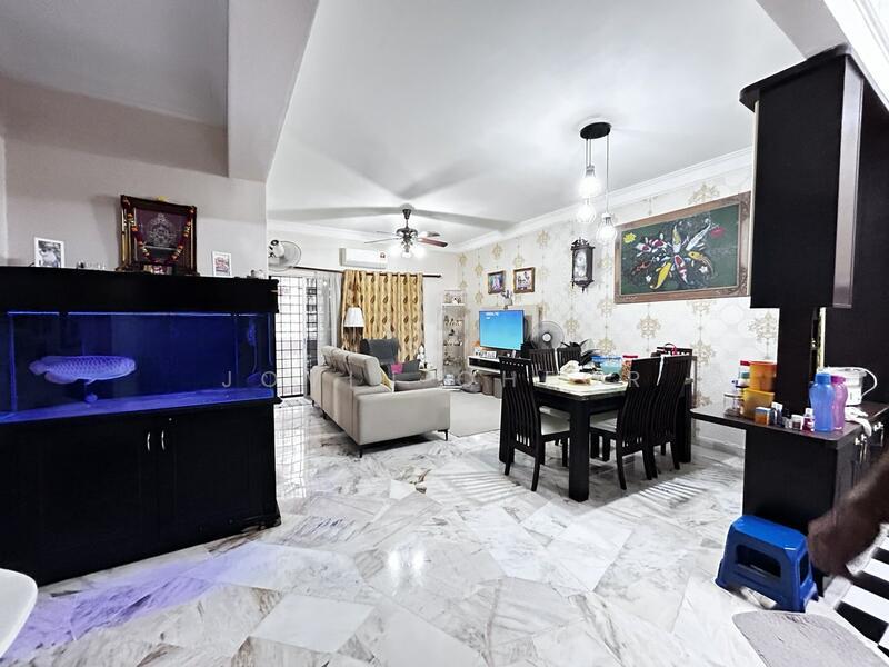 Petaling Indah Condominiums - 1