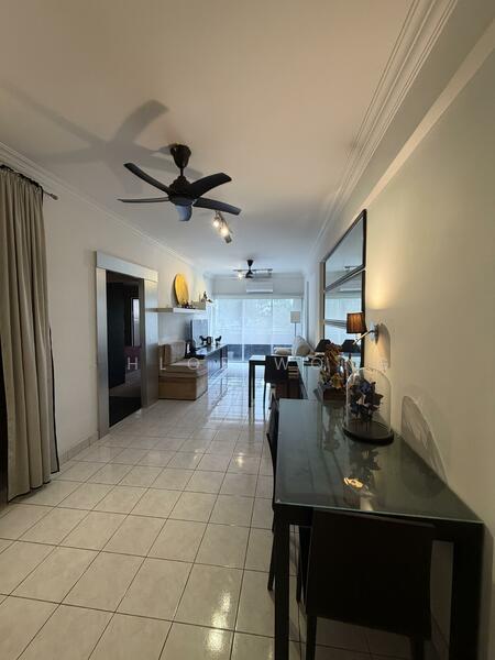 Plaza Sinar Apartment - 1
