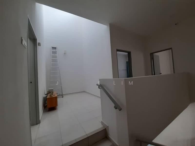 Camellia Residence - 3