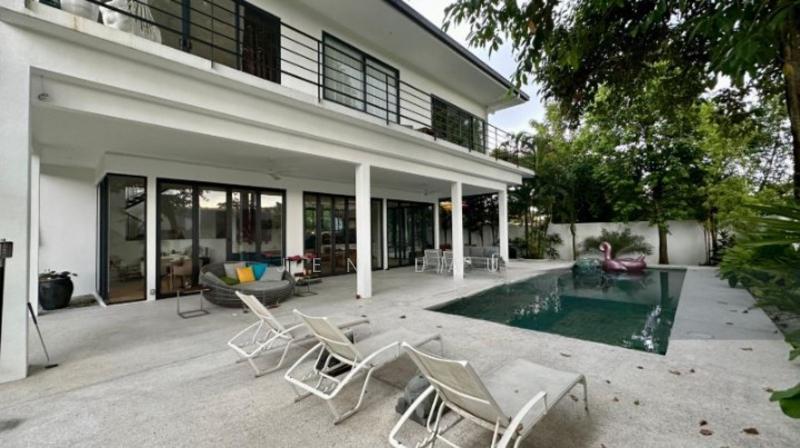 Guarded Street Modern Bungalow - 3