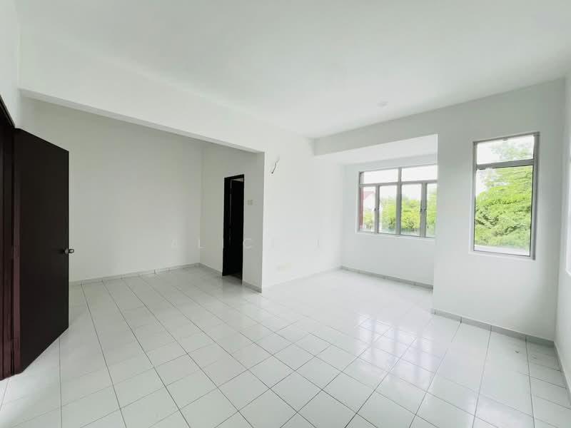 Cassis, Kota Emerald West - 5