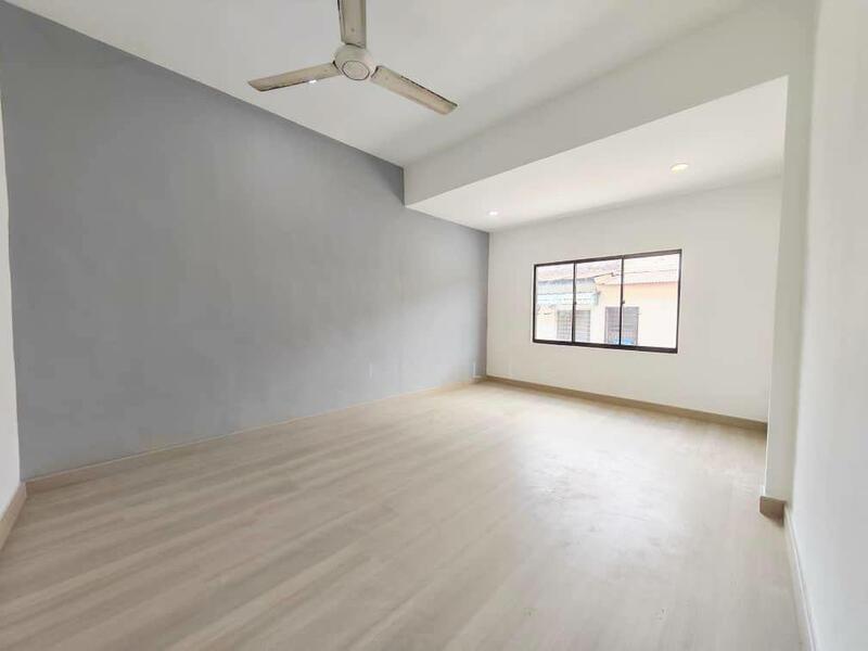 Taman Ungku Tun Aminah - 5