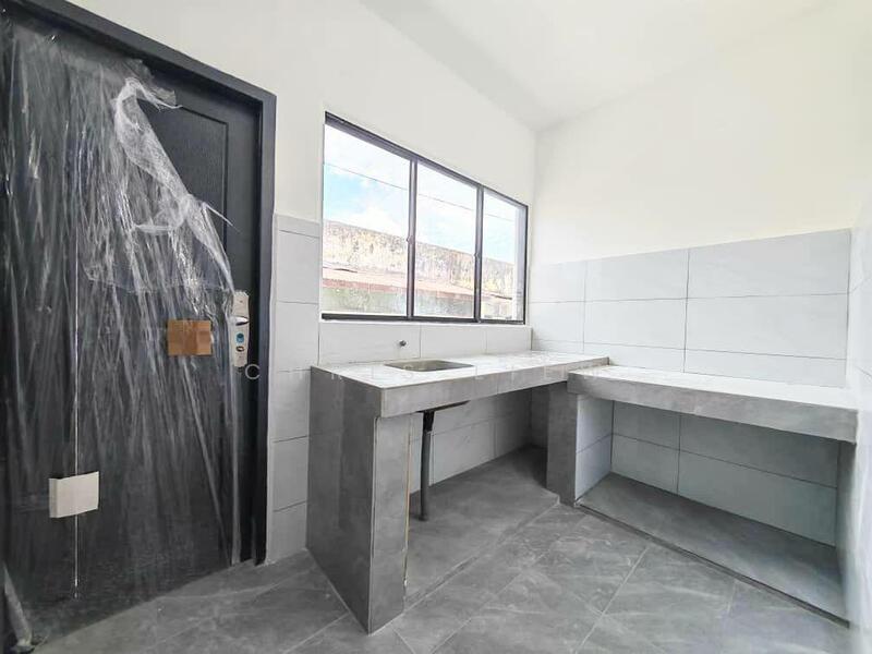 Taman Ungku Tun Aminah - 4