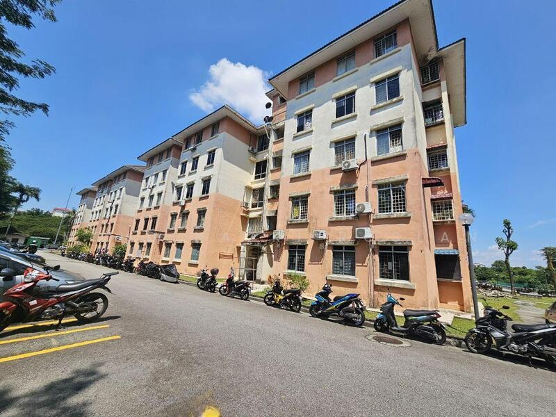 Pangsapuri Suria - 2