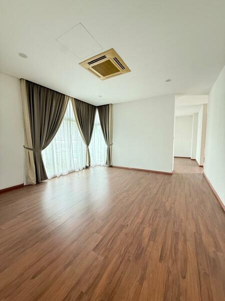 Straits View - 5