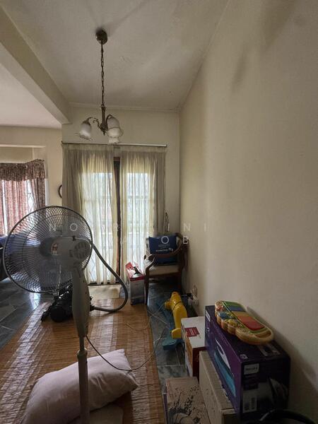 FREEHOLD 2.5 Storey Terrace House Taman Bukit Setiawangsa - 2