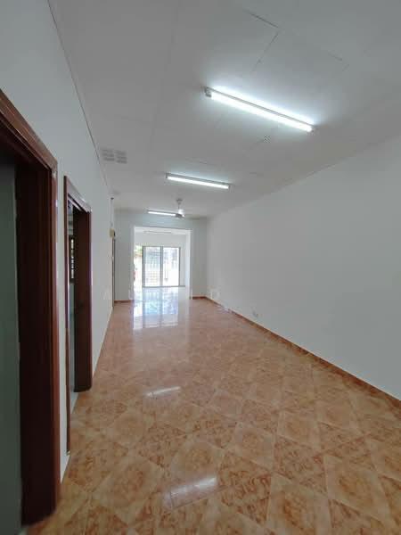 Bandar Tun Hussein Onn - 3