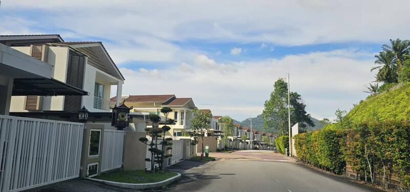 Hillpark Residences - 1